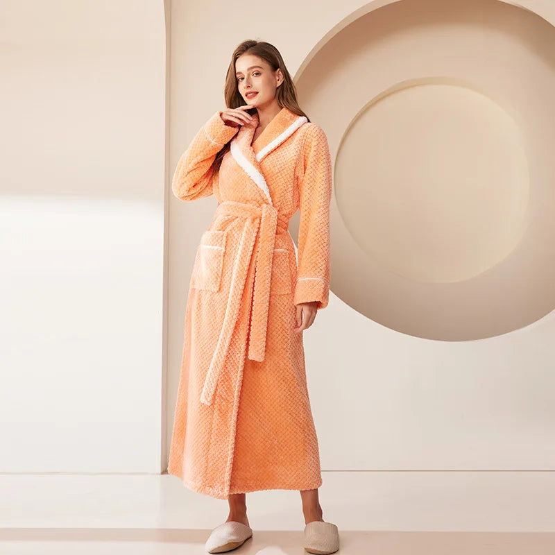 Peignoir femme polaire orange bordé de blanc