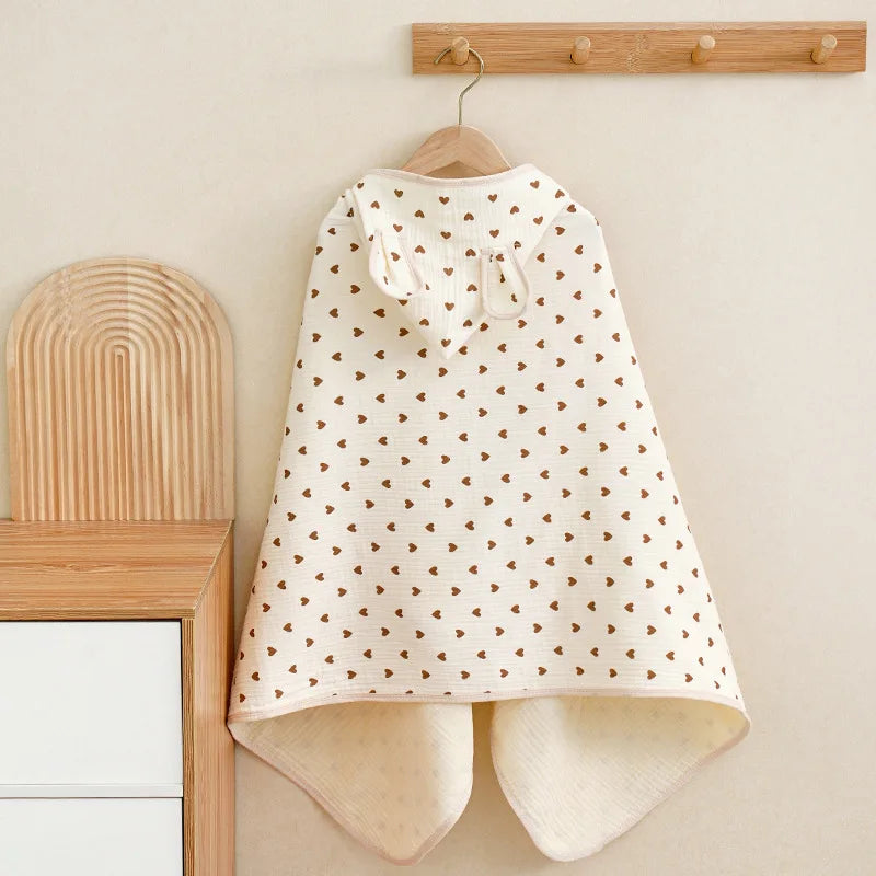 Cape de bain bébé en coton gaze cœurs