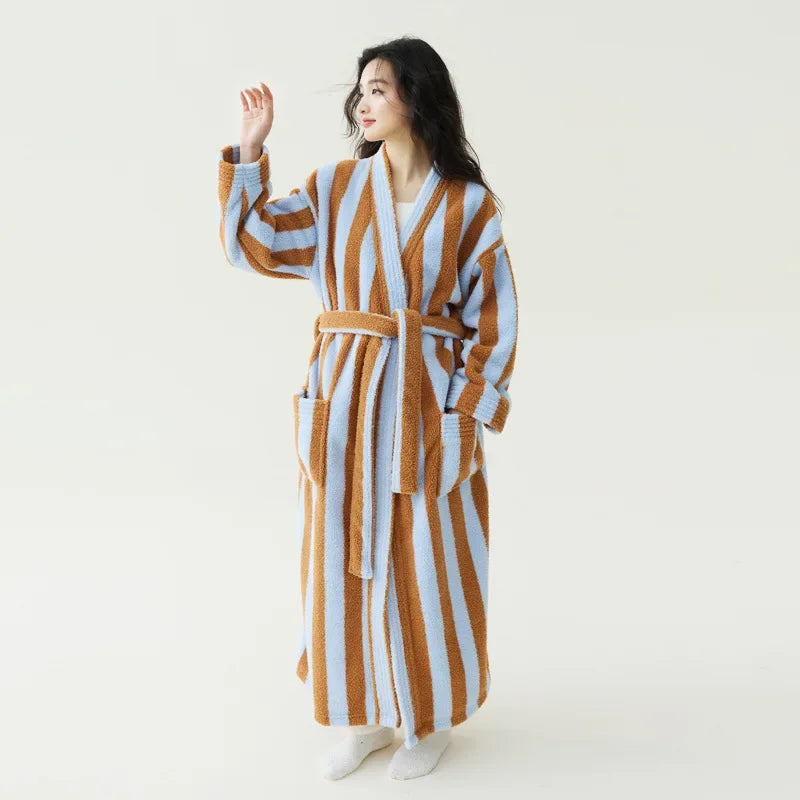 Peignoir femme polaire à rayures douillettes