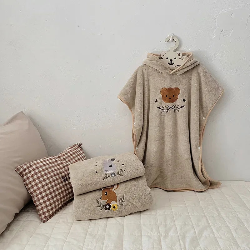 Cape de bain bébé animaux brodés