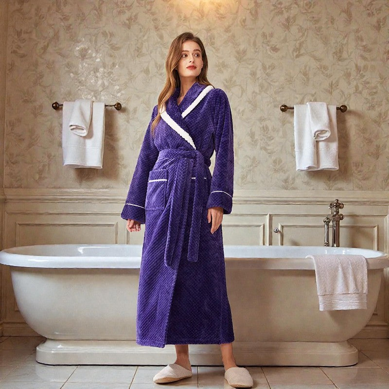 Peignoir femme polaire violet bordé de blanc