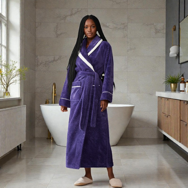 Peignoir femme polaire violet bordé de blanc