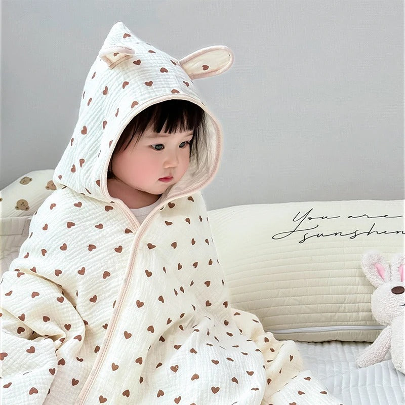 Cape de bain bébé en coton gaze cœurs